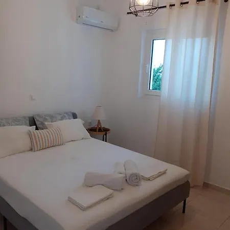 Apartment Retreat In Drosia - 2 Bedrooms