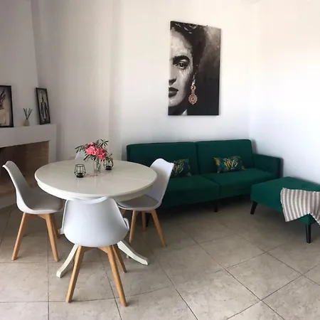 Retreat In Drosia - 2 Bedrooms Μακρύς Γιαλός